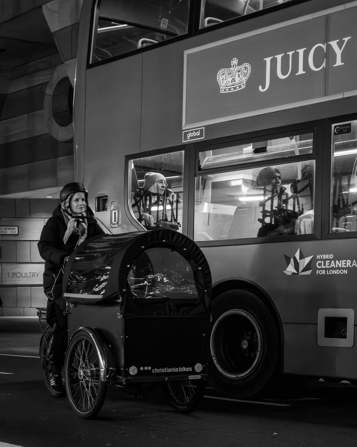 Street photograph from the full Wander Like a Human collection.