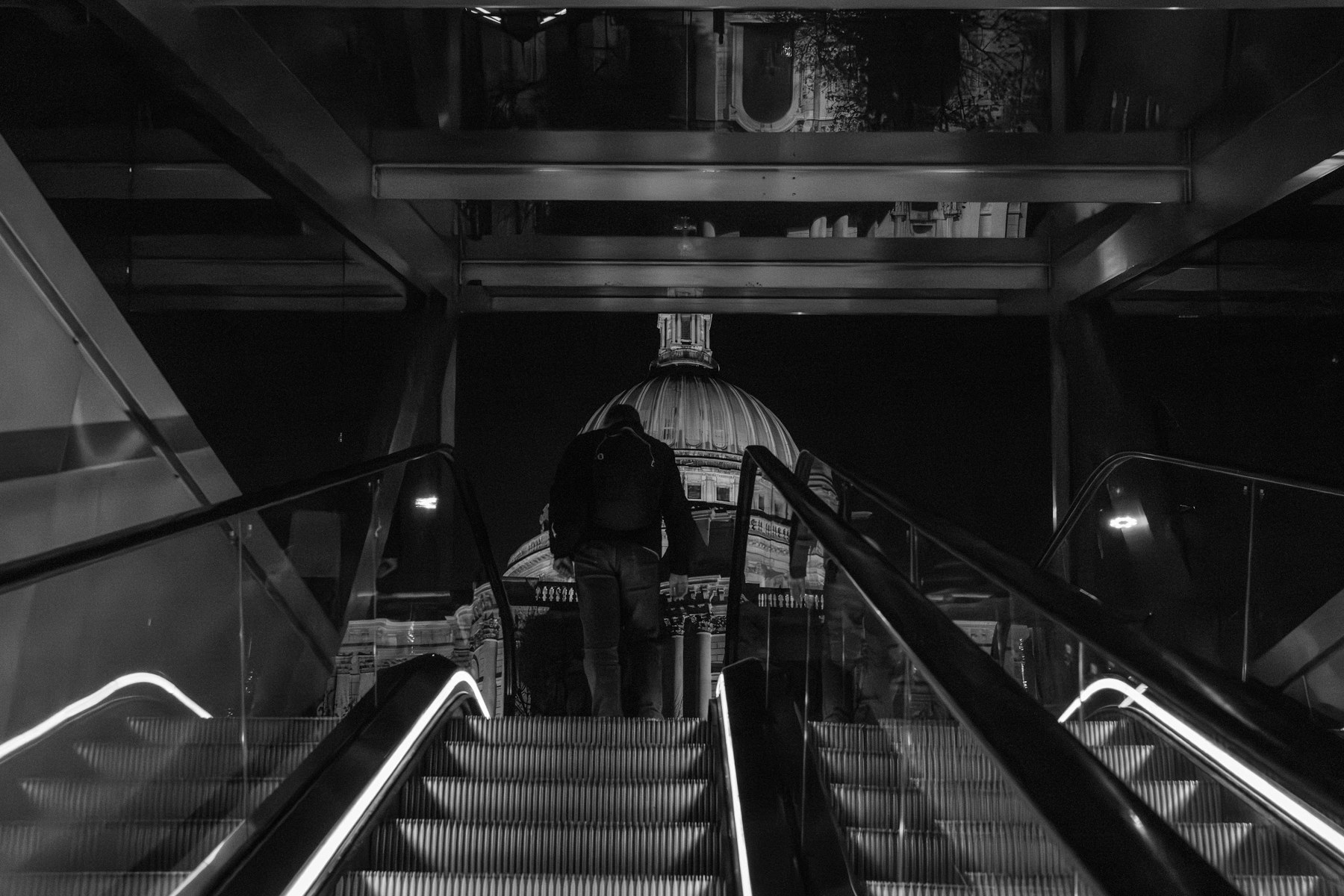 Street photograph from the full Wander Like a Human collection.
