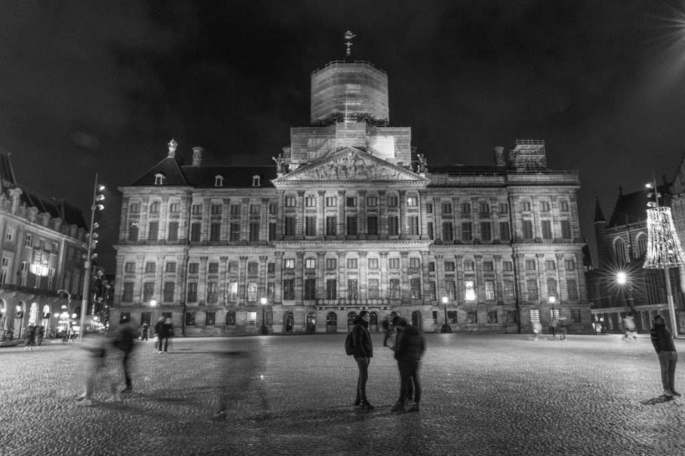 Street photograph from the full Wander Like a Human collection.